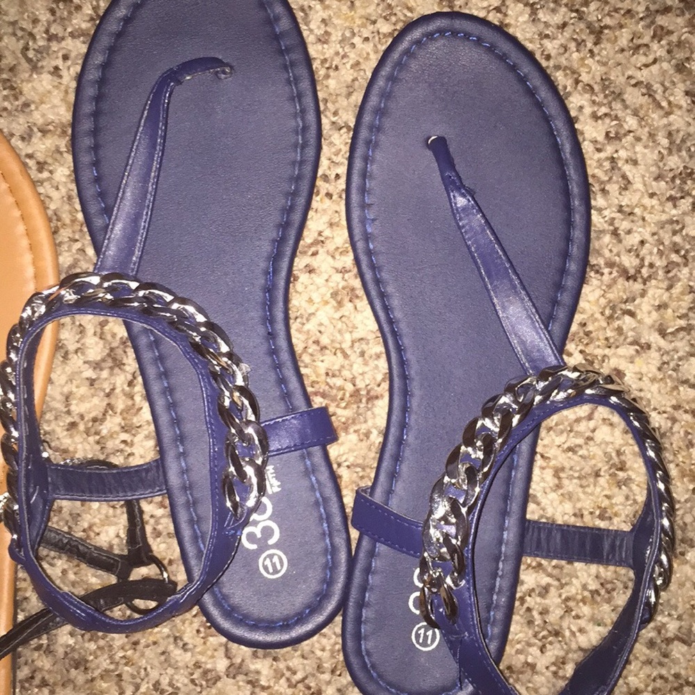 Sandals - Picture 4 of 7